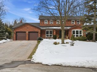 2123 Kawartha Cres, Mississauga, ON L5H3P8