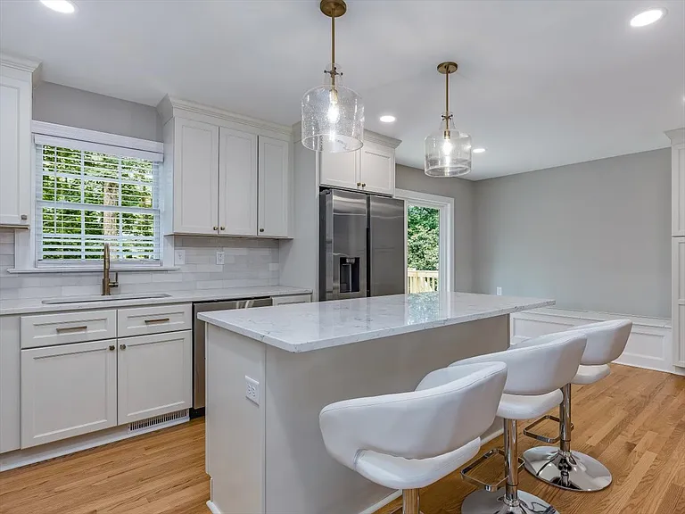 1020 Tanglewood Dr — Photo 9