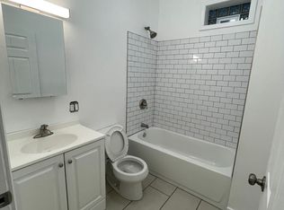 1450 W 18th St, Chicago, IL 60608