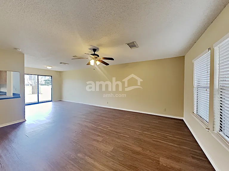 7810 Dueling Oak — Photo 7