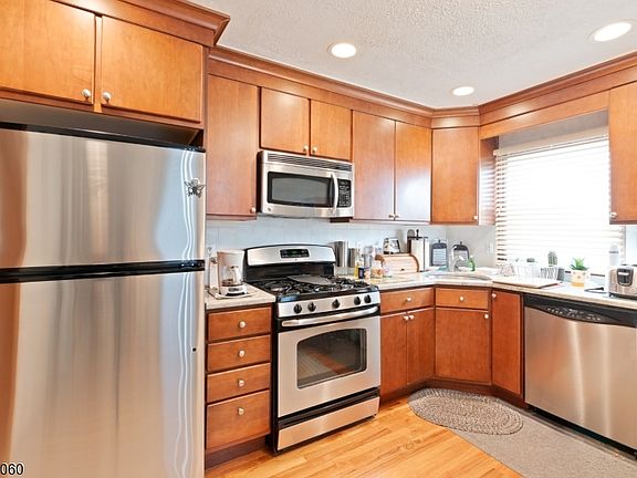 2nd image of 439 Wheaton Rd