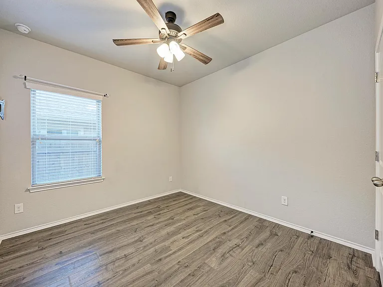 136 Finley St — Photo 25
