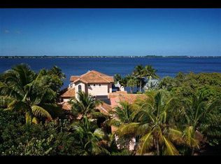 931 SE Riverside Dr, Stuart, FL 34996