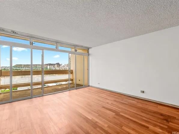500 University Ave APT 1436, Honolulu, HI 96826