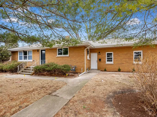 1306 Wyoming Ave, Joliet, IL 60435