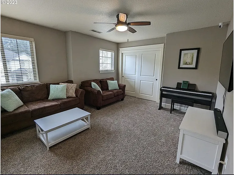 1302 SE 194th Pl — Photo 17