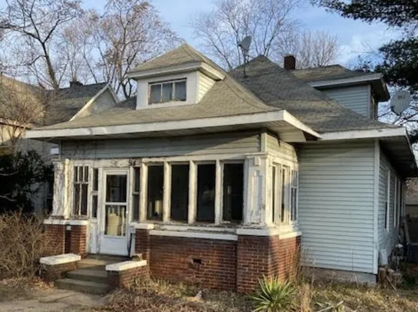 514 Holliday St, Michigan City, IN 46360