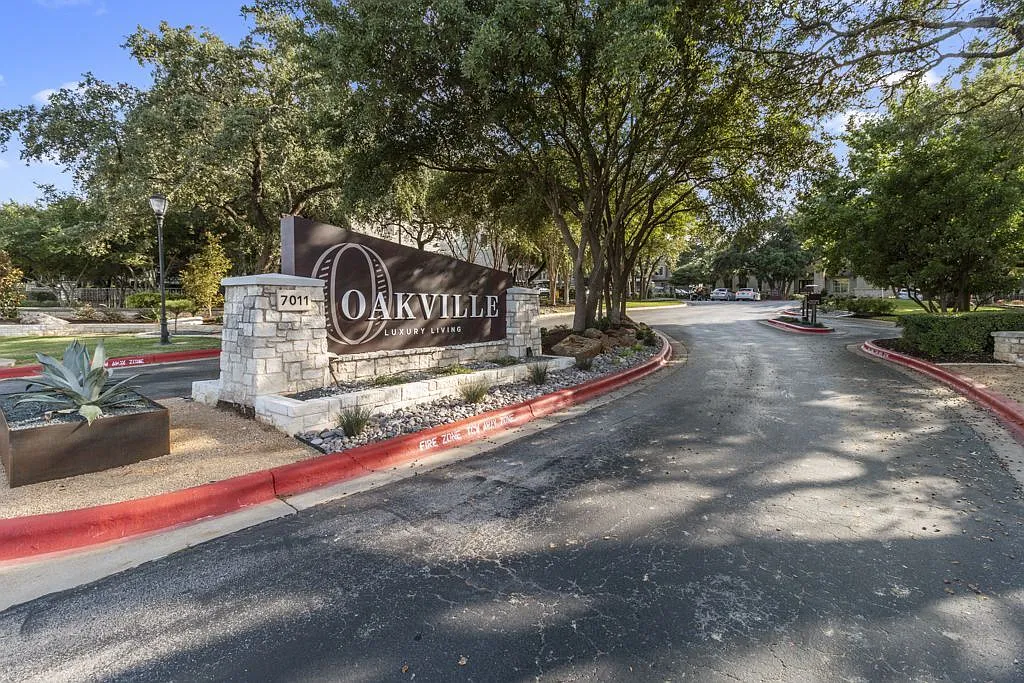 Oakville Apartments — Photo 3