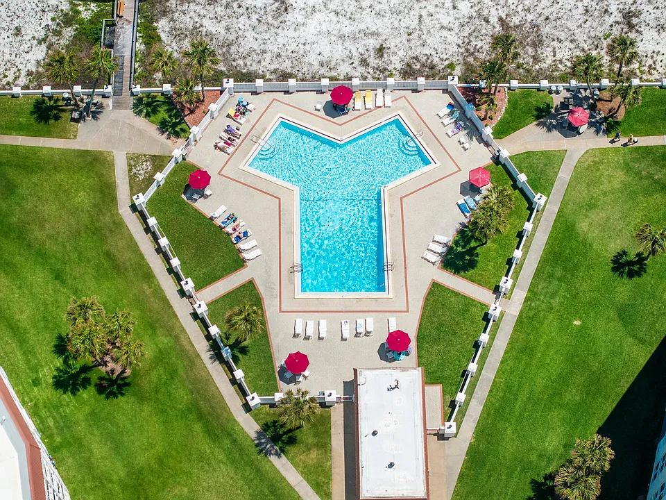909 Santa Rosa Blvd #153