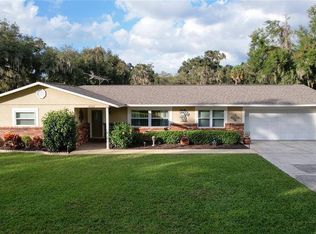 5713 E Harbor Dr, Fruitland Park, FL 34731
