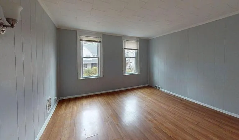 10 Locust St #2 — Photo 5