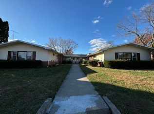 552 Donna Dr APT 4, Rockford, IL 61107