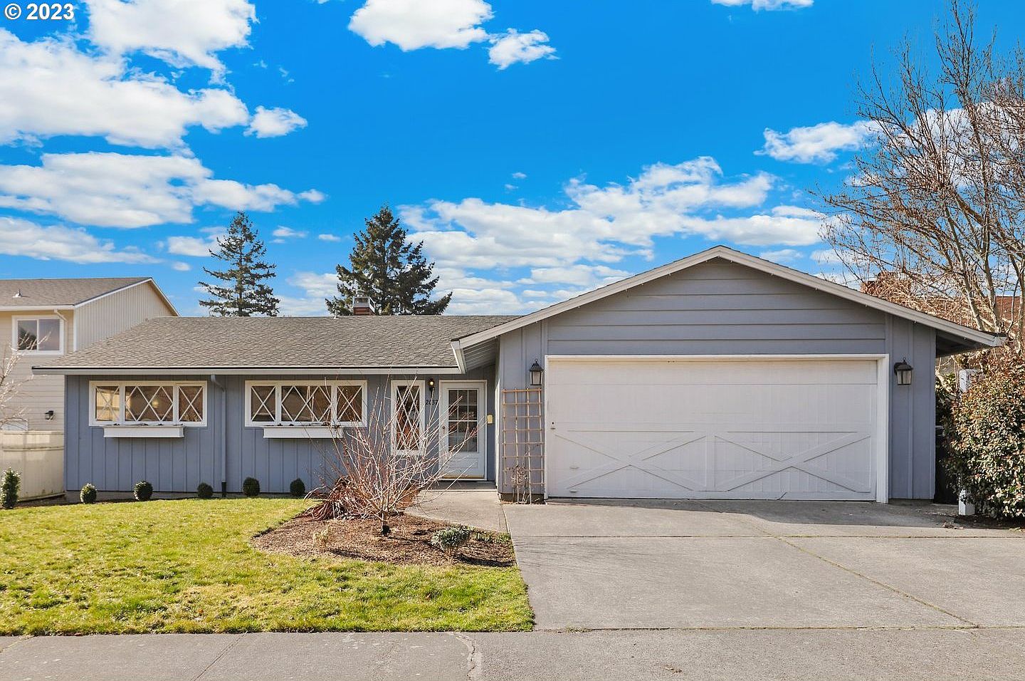 2037 SE 102nd Ave, Portland, OR 97216 Zillow