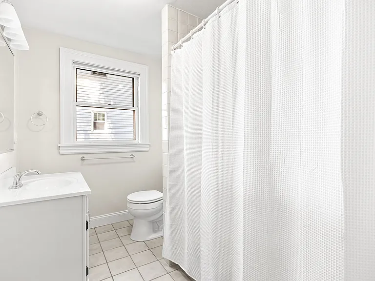 303 Washington St #1 — Photo 12