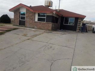 11801 Bruce Jenner Ln, El Paso, TX 79936