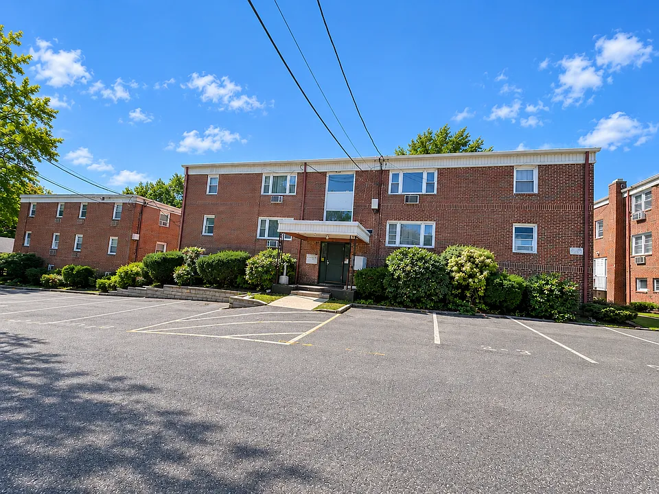 2160 Mineral Spring Ave #B2-2
