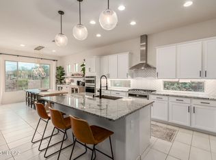 685 E Romsdalen Rd, Tucson, AZ 85755