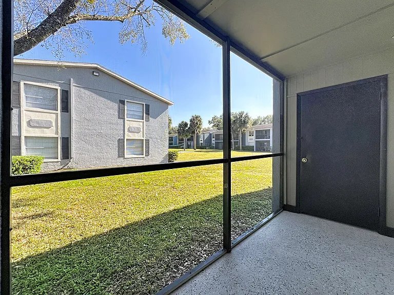 2569 N Alafaya Trl #135 — Photo 12