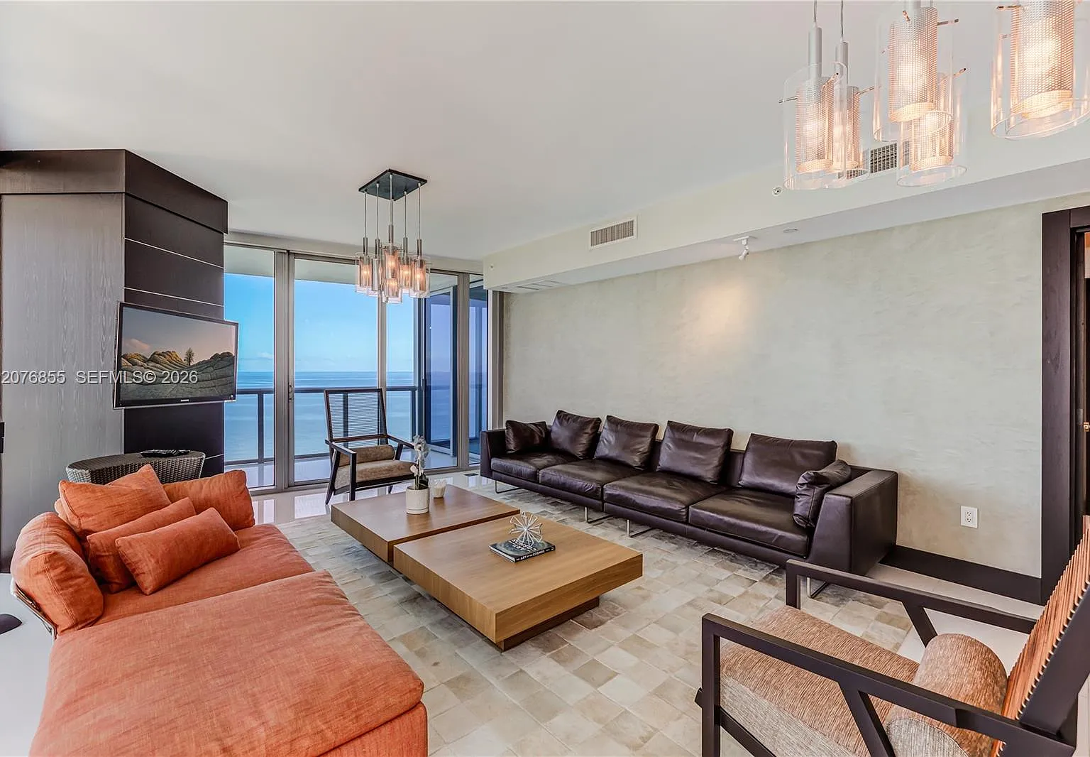 Jade Beach Condo — Photo 3
