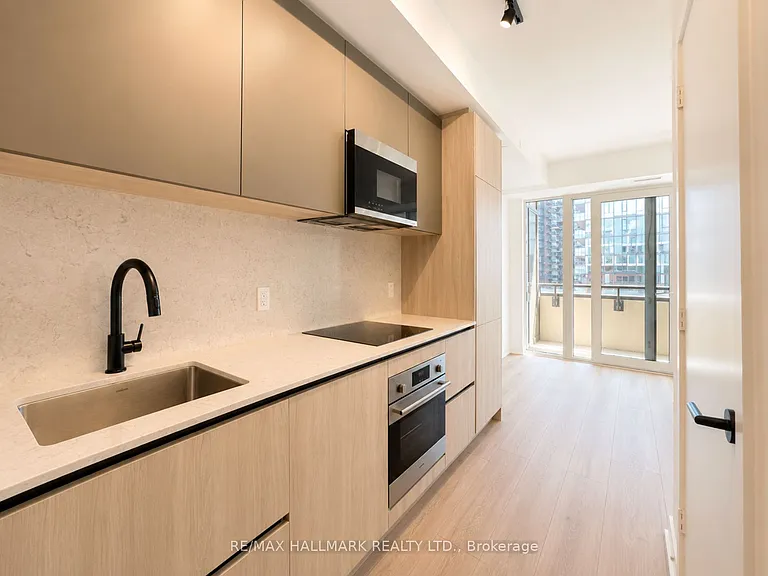 108 Peter St #1513 — Photo 3