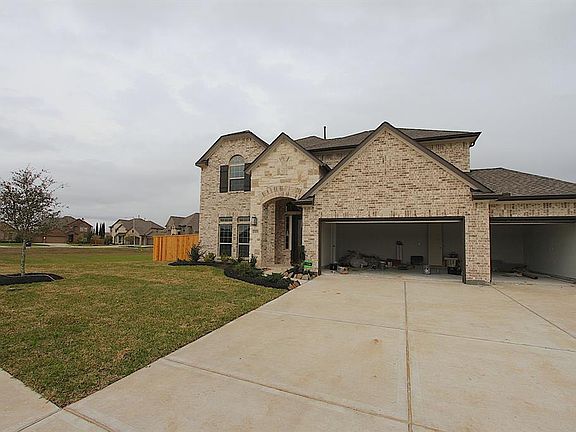 3rd image of 2903 La Spezia Ln