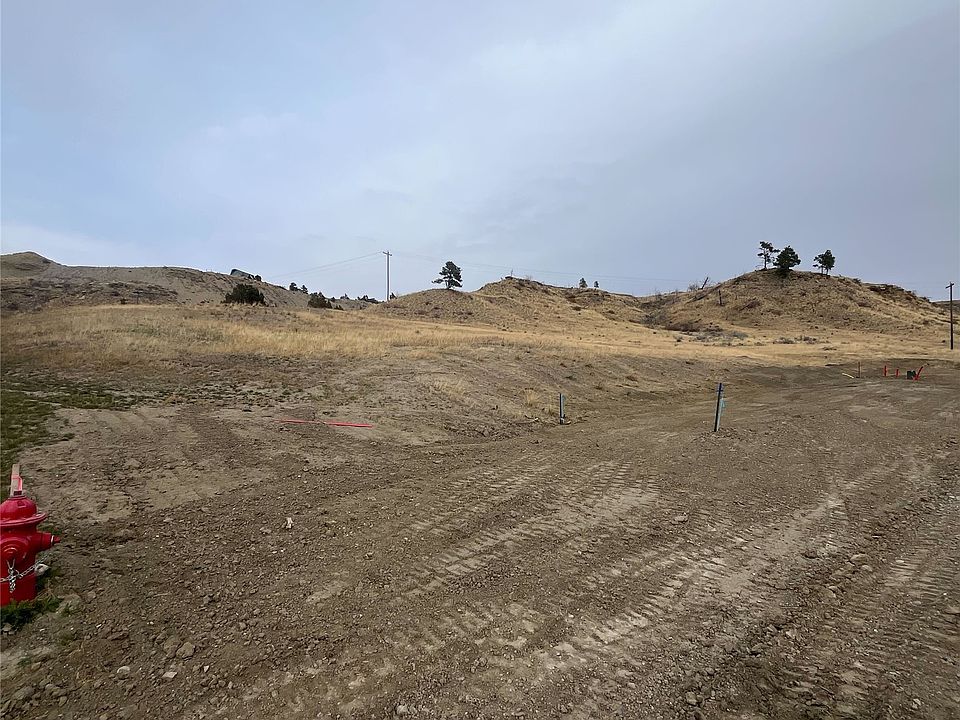 2nd image of 7 Sanctuary Canyon Rd