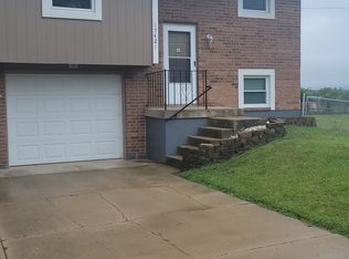 17421 E 42nd St S, Independence, MO 64055