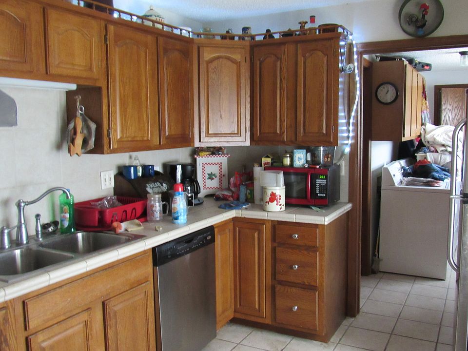 1st image of 1719 2nd Ave