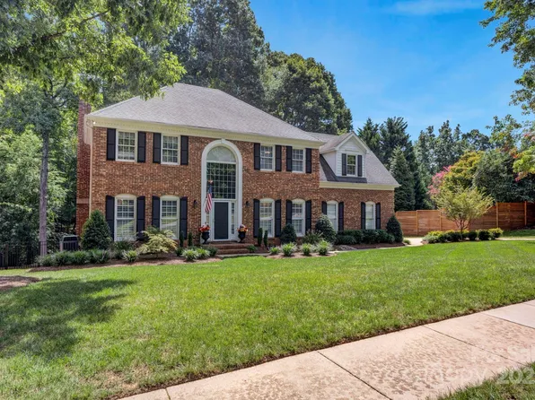 16400 Ranger Trl, Huntersville, NC 28078