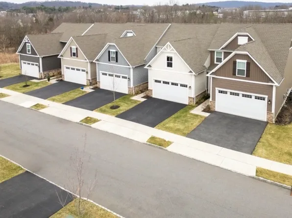 18 Sparrowhawk St, Washington Twp., NJ 07882