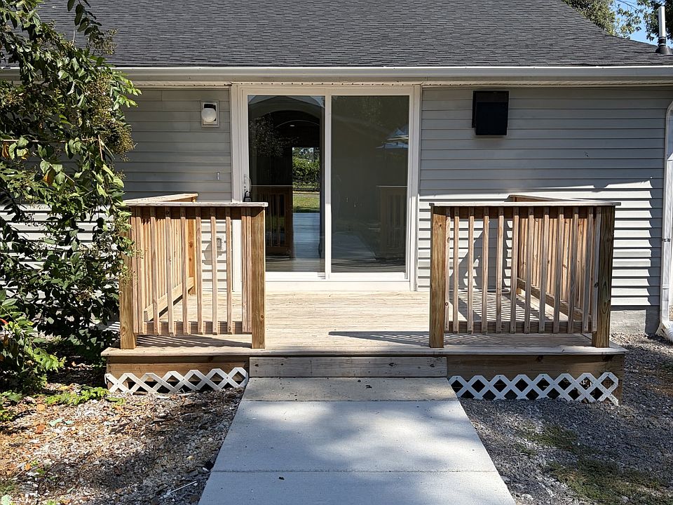 1st image of 203 Coles Ferry Rd