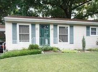 706 E Jackson Rd, Saint Louis, MO 63119