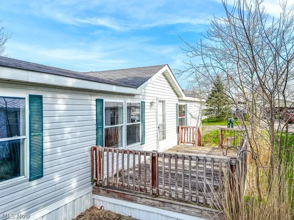1490 Guenevere St, Streetsboro, OH 44241