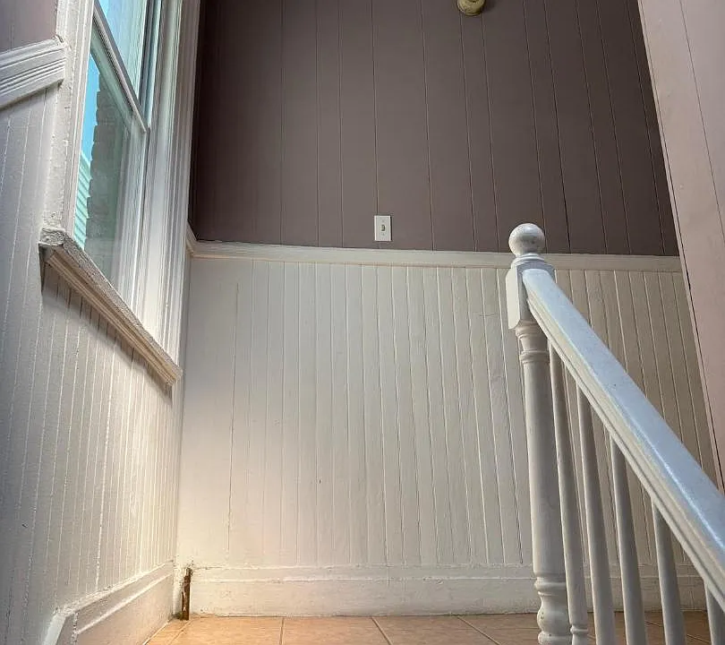 48 Lang St #3