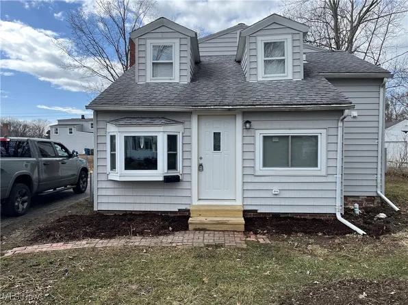 138 Norman Ave, Avon Lake, OH 44012