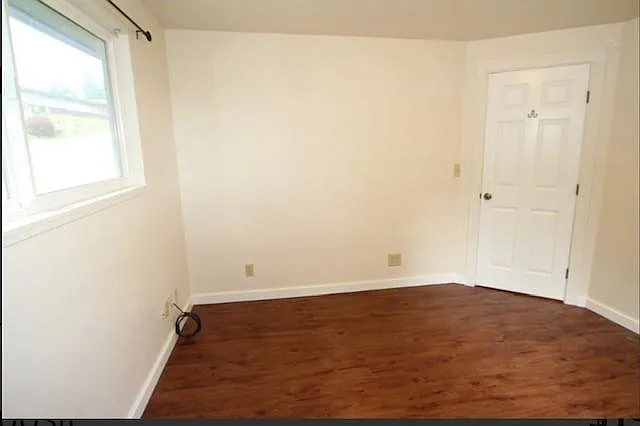 81 SW 2nd St #2 — Photo 8