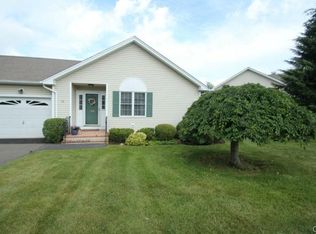 88 Cider Mill Ln, Trumbull, CT 06611