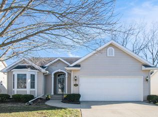 1131 Creekside Ct, Burton, MI 48509