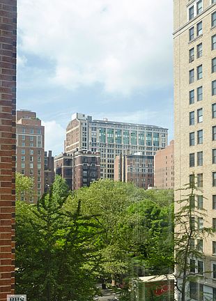 3rd image of 7 Lexington Ave