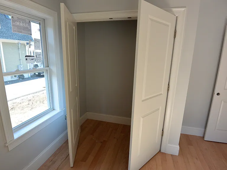 18 Bothwell Rd #1 — Photo 3