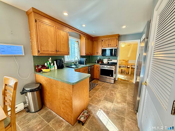 5th image of 62 White Birch Lane