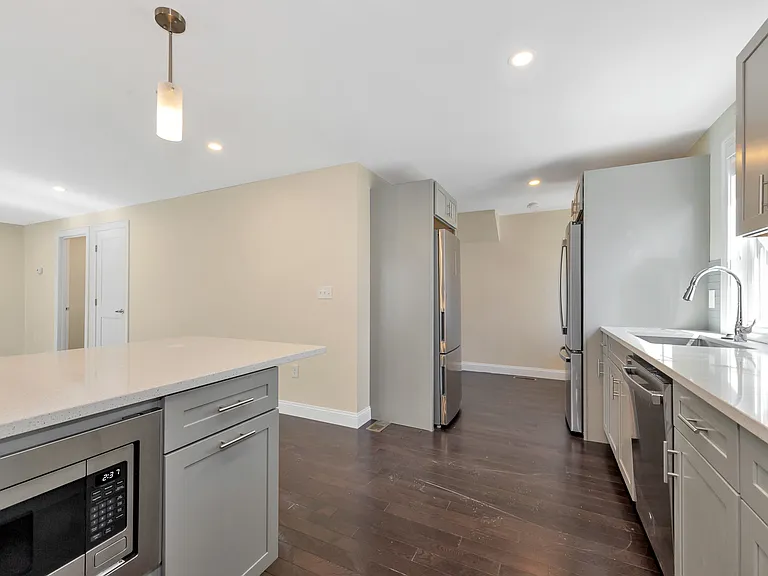 43 Wright Ave #3 — Photo 28