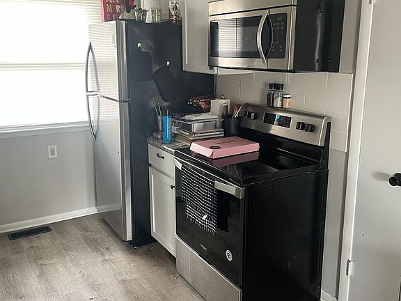 2nd image of 2313 Bel Ct