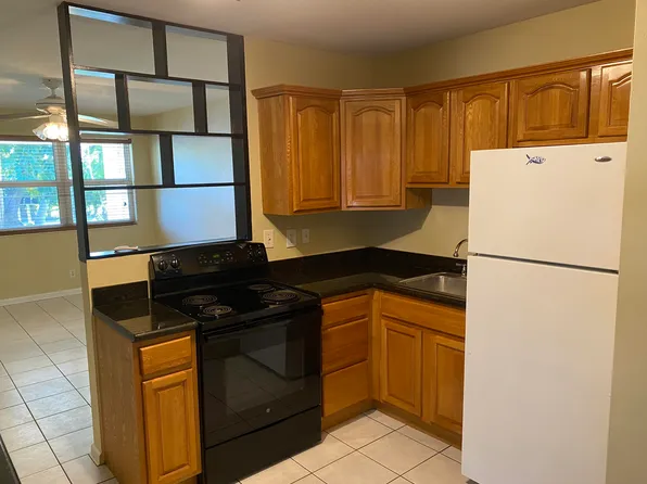 1172 Surf Rd APT A2, Riviera Beach, FL 33404