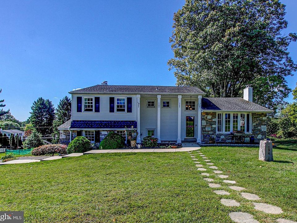 1st image of 194 Stratford Dr