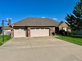 648 N Rockingham Ave, Nixa, MO 65714
