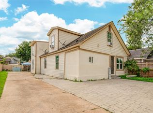 911 Wooding St, Houston, TX 77011