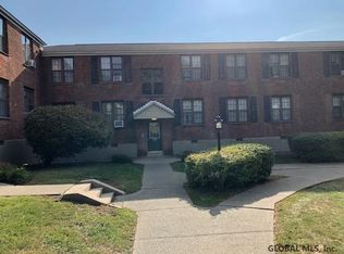 2 Old Hickory Dr #B, Albany, NY 12204