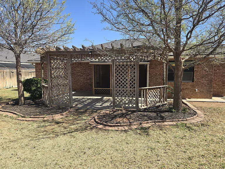 5906 Valencia Ave — Photo 29