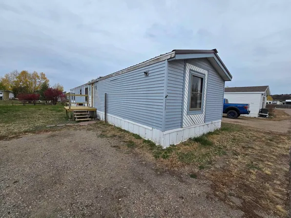 113 Mack Dr, Yankton, SD 57078